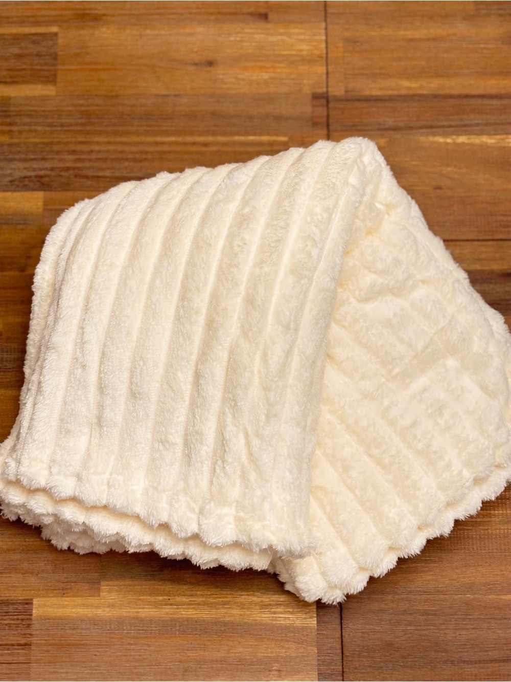 New Faux Rabbit Fur Throw Blanket 150 x 200 cm – Soft & Cozy Plush Blanket